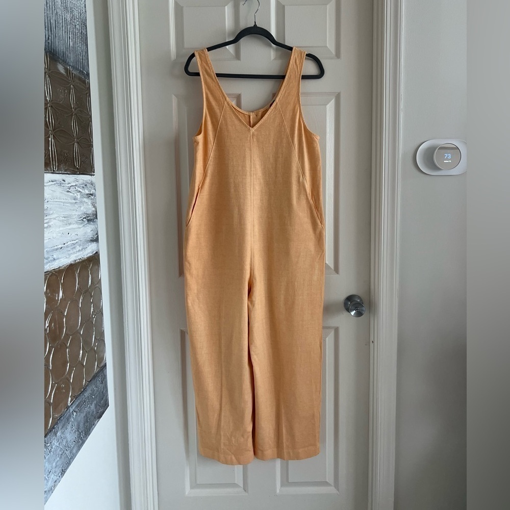 FP- Free People Beach peach jumpsuit with pockets. Cotton. NWOT. Size XS.